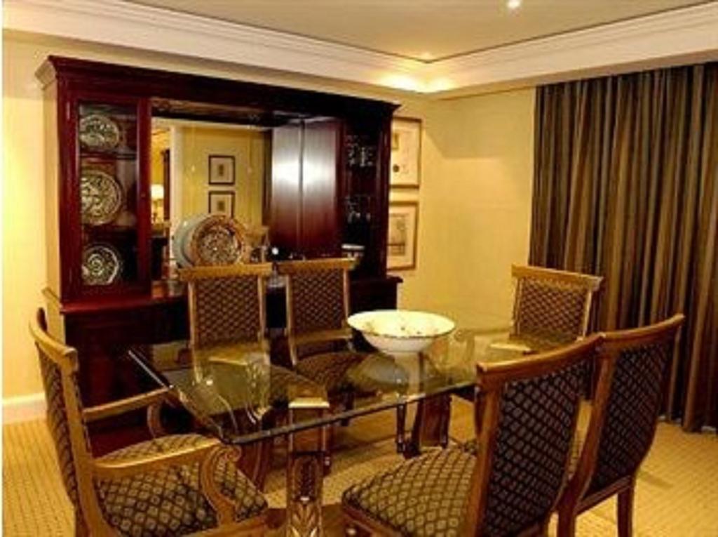 Hotel Peermont Walmont At The Grand Palm, Gaborone Exterior foto